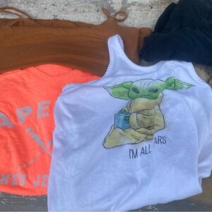 Women’s shorts and shirt lot. Size 12 shorts. Size small and xl shirts Preowned